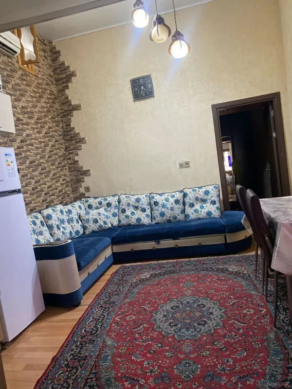 Kirayə verilir 2 otaqlı həyət evi 70 m²