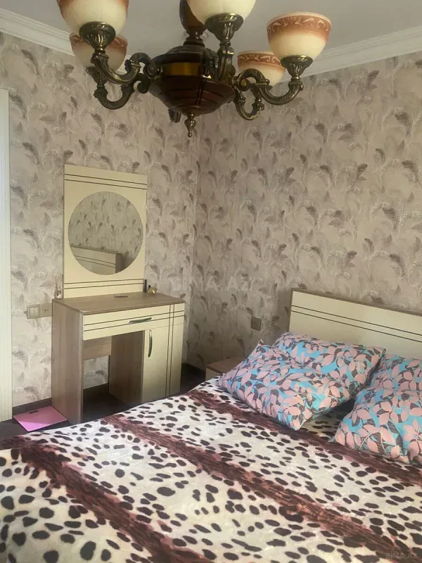 Kirayə verilir 2 otaqlı mənzil 60 m²