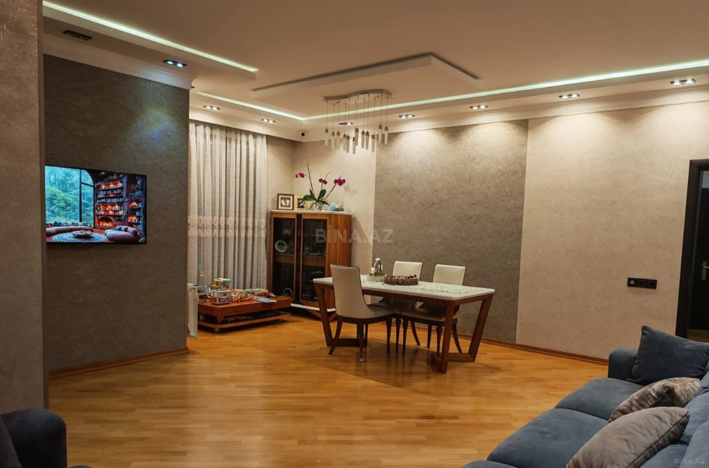 Satılır 3 otaqlı mənzil 120 m²