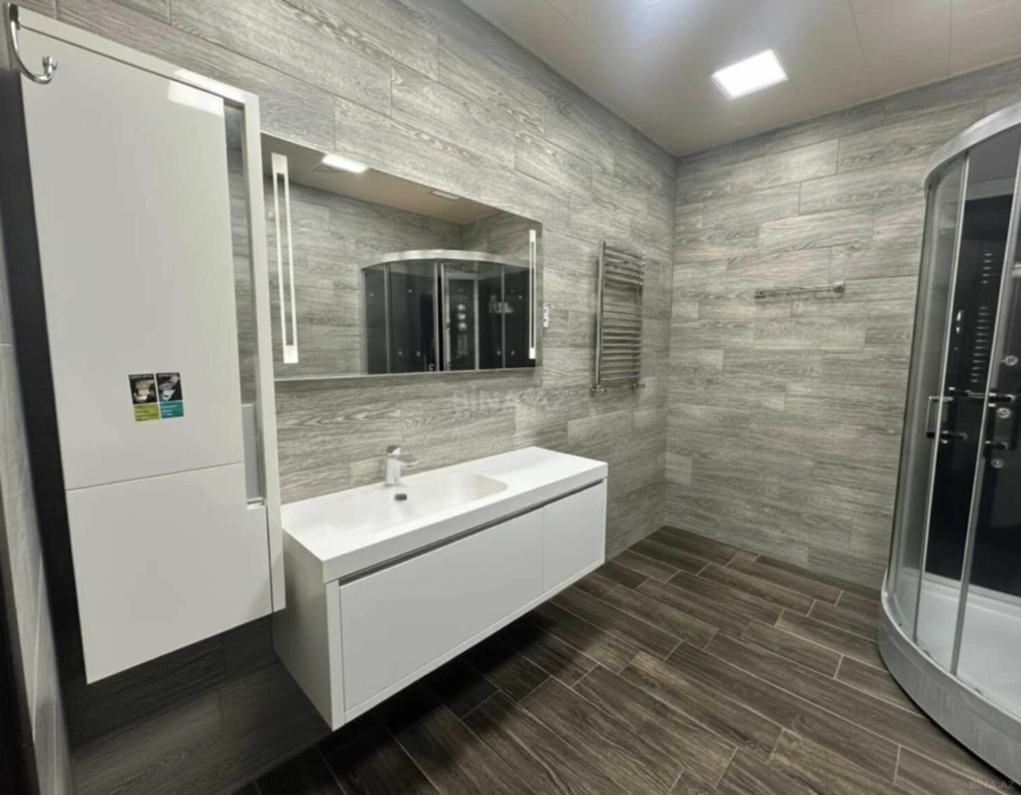 Satılır 3 otaqlı mənzil 120 m²