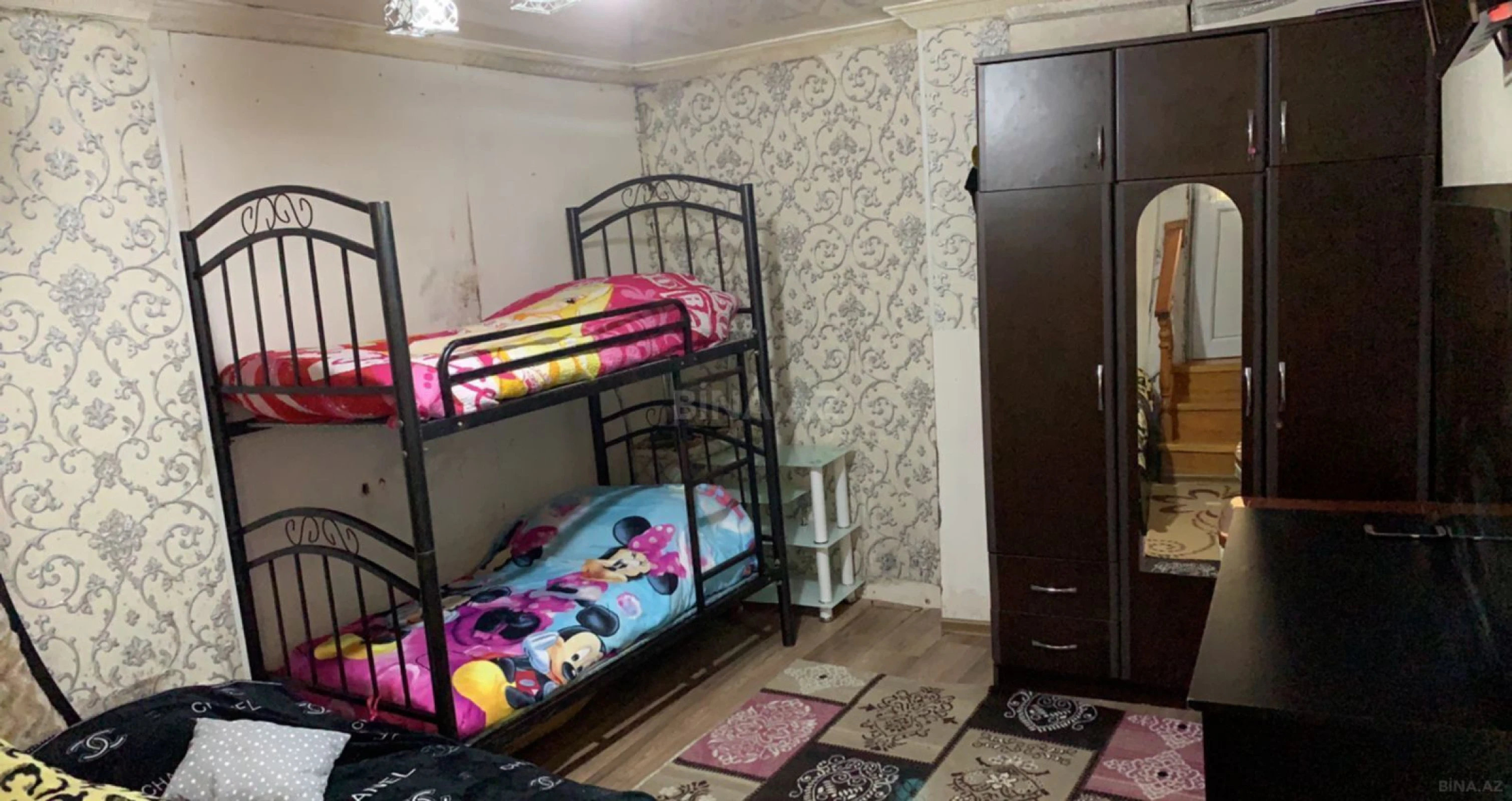 Satılır 5 otaqlı həyət evi 160 m²