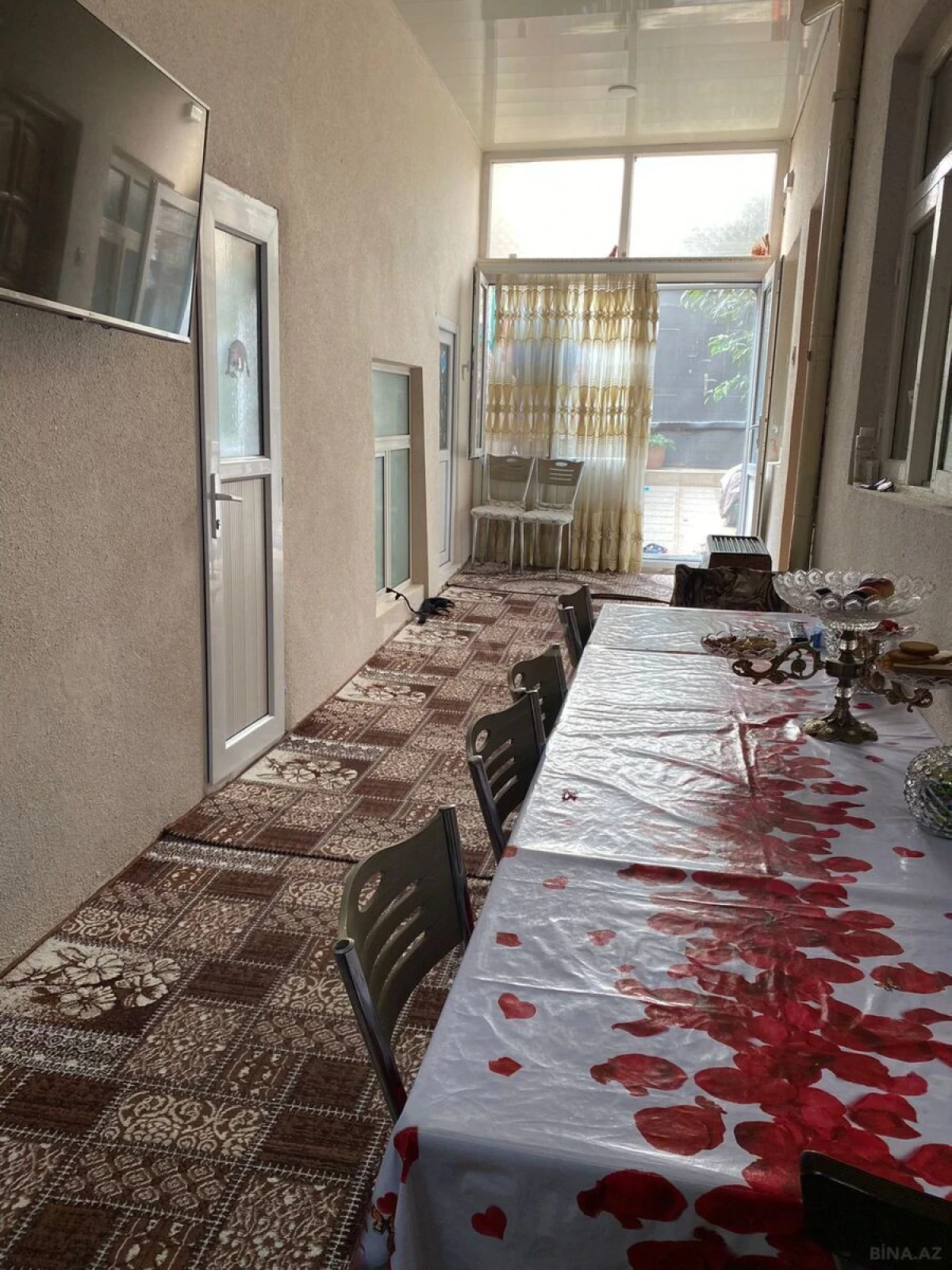 Satılır 5 otaqlı həyət evi 160 m²