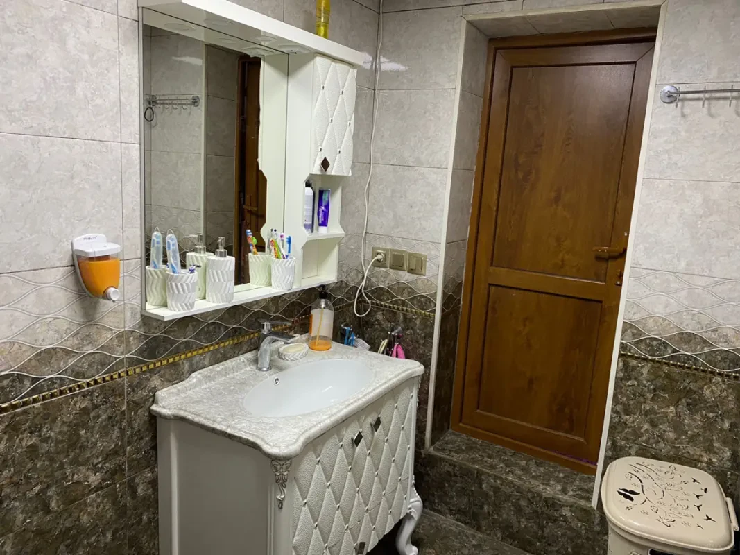 Satılır 5 otaqlı həyət evi 160 m²
