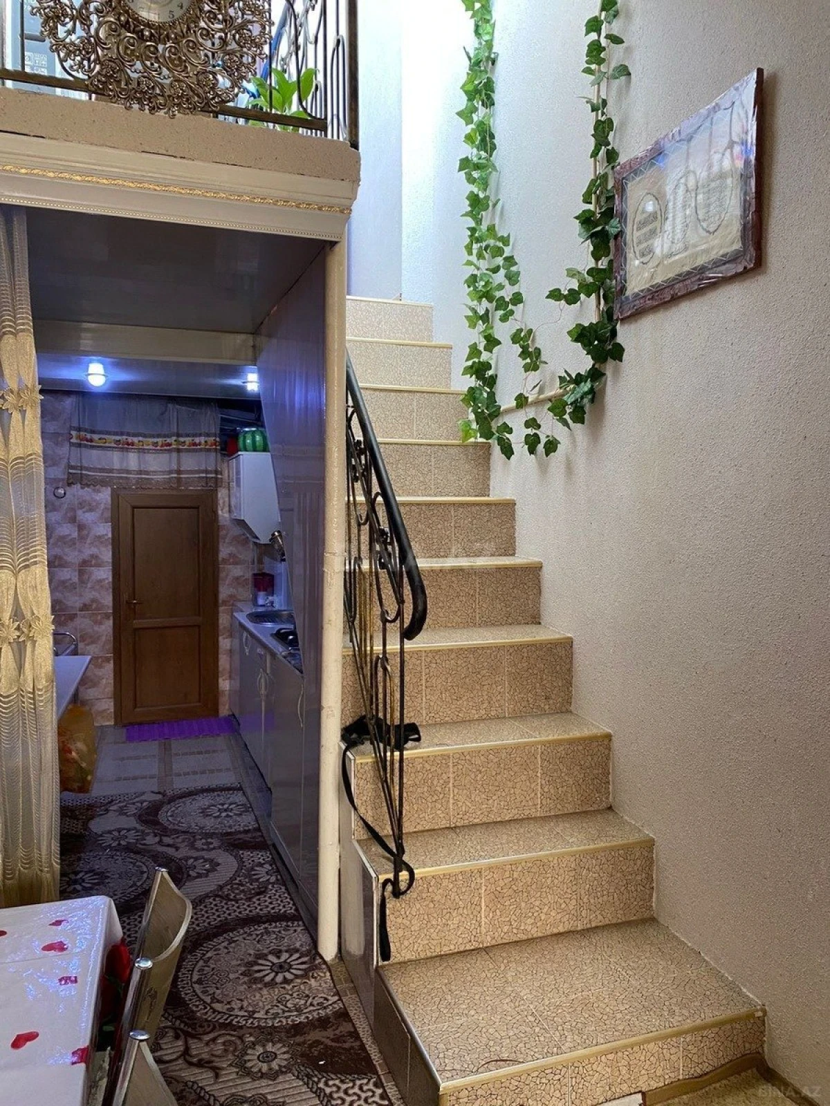 Satılır 5 otaqlı həyət evi 160 m²