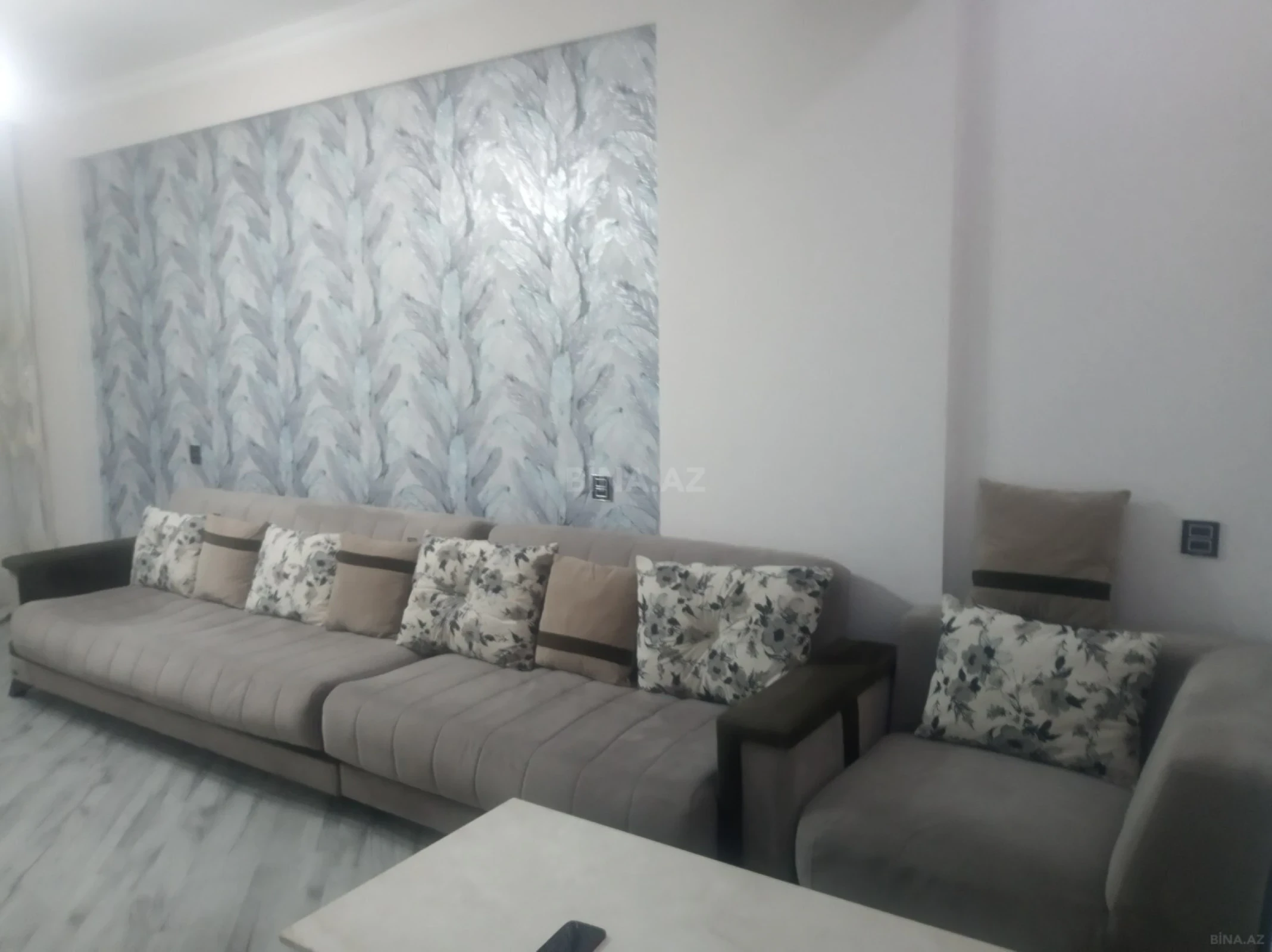 Satılır 2 otaqlı mənzil 62 m²
