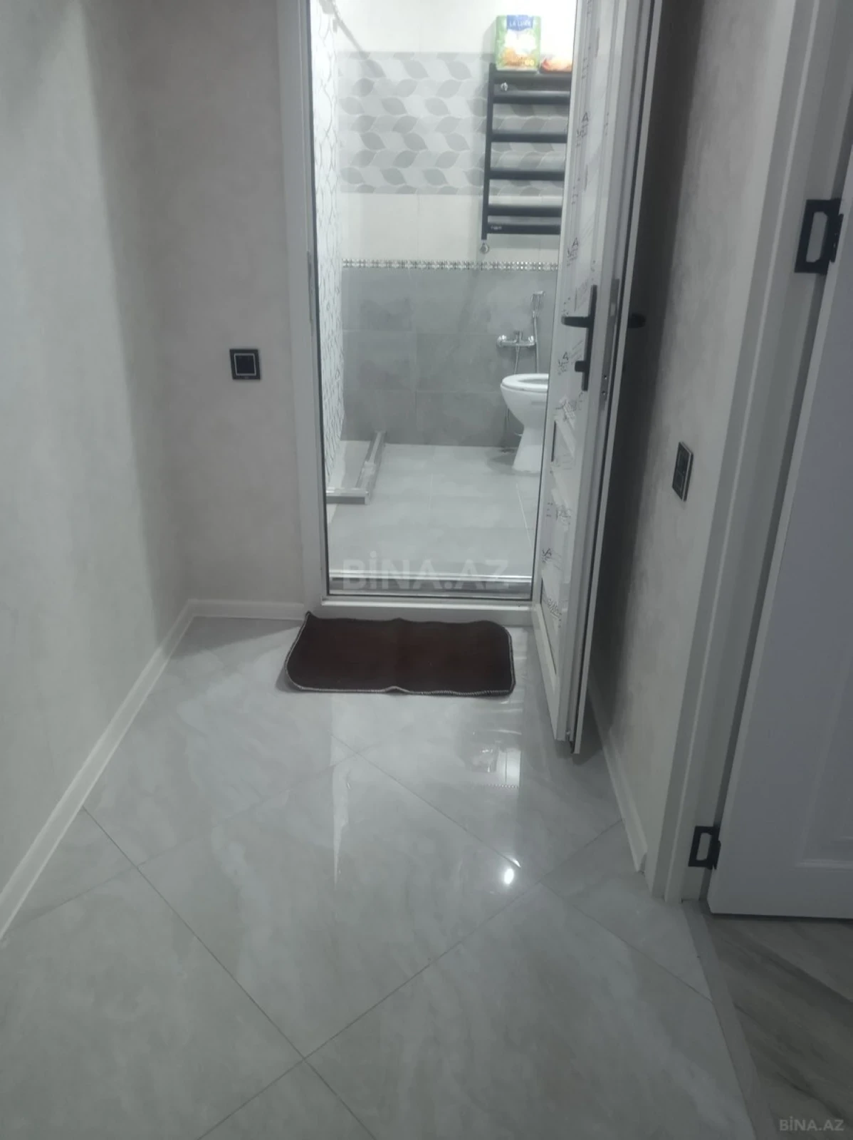 Satılır 2 otaqlı mənzil 62 m²