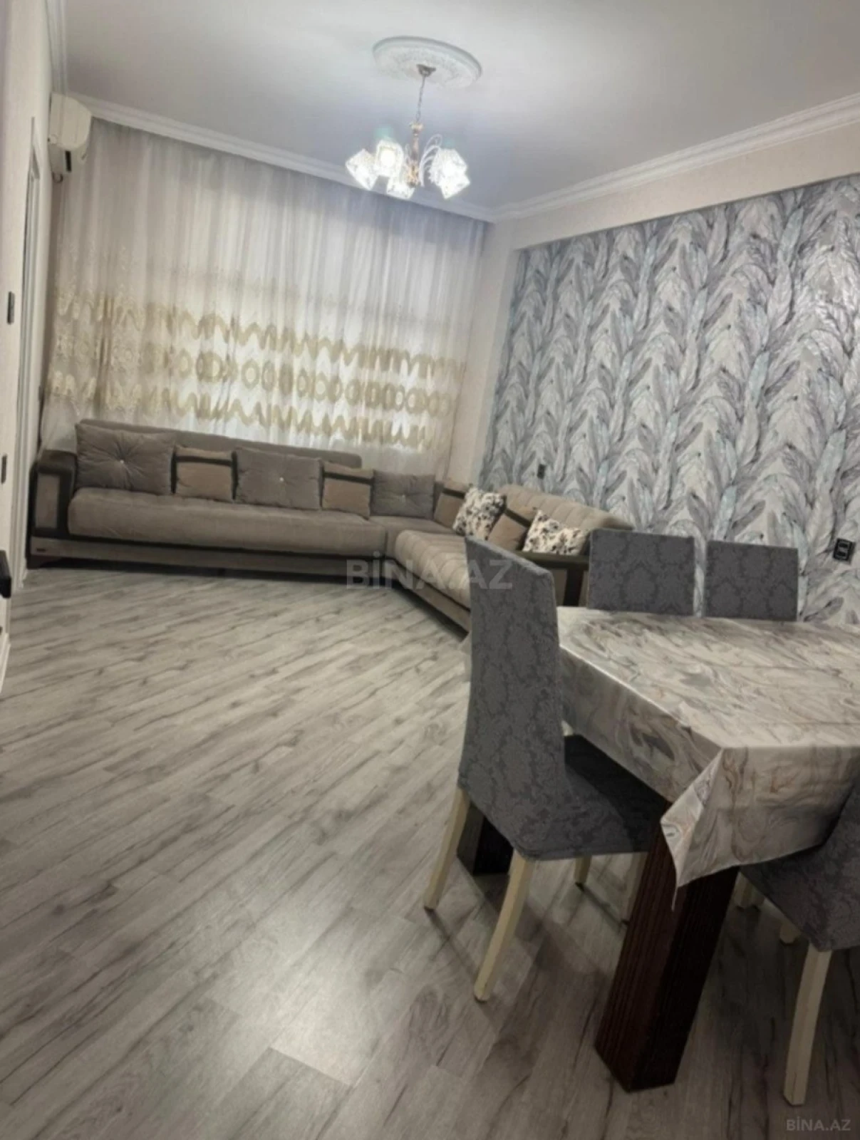 Satılır 2 otaqlı mənzil 62 m²