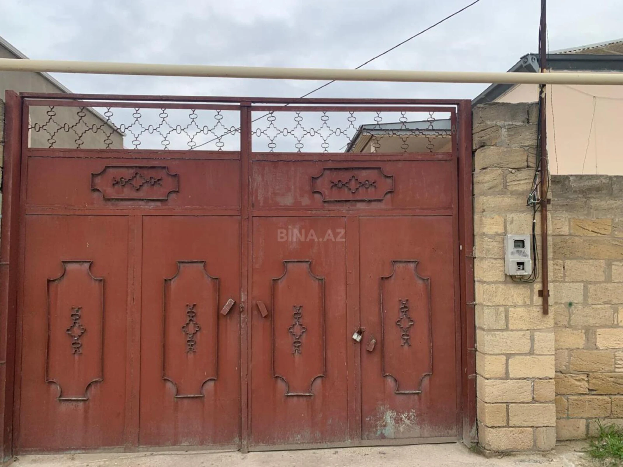 Satılır 5 otaqlı həyət evi 100 m²