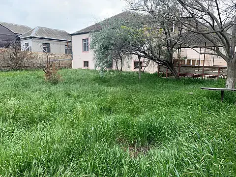 Satılır 5 otaqlı həyət evi 100 m²