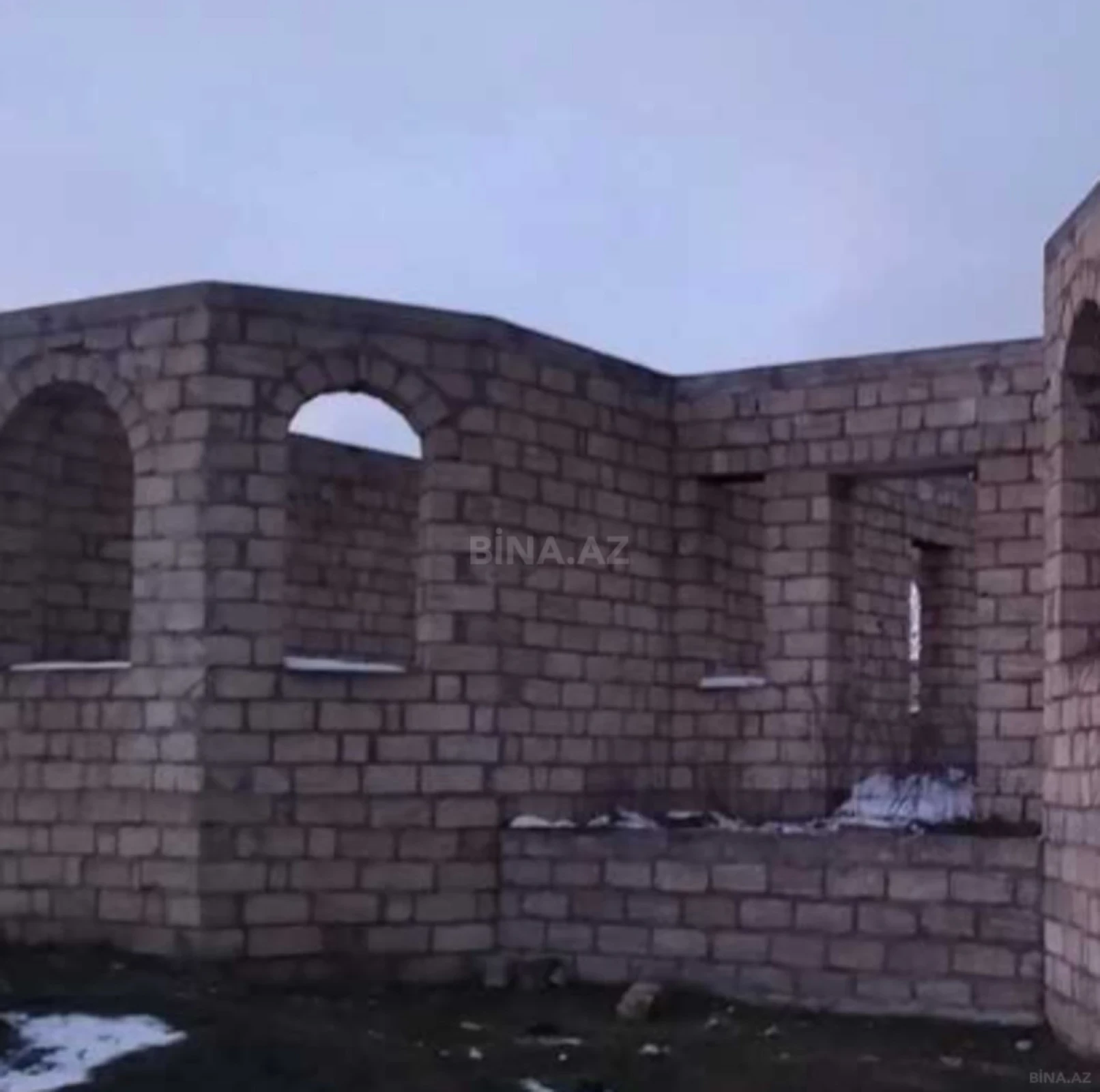 Satılır 5 otaqlı həyət evi 120 m²