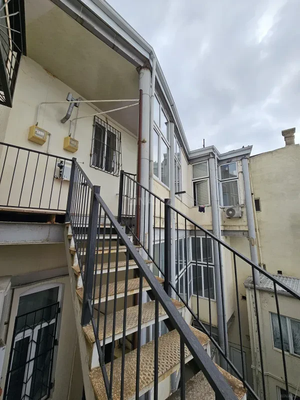 Kirayə verilir 2 otaqlı mənzil 60 m²