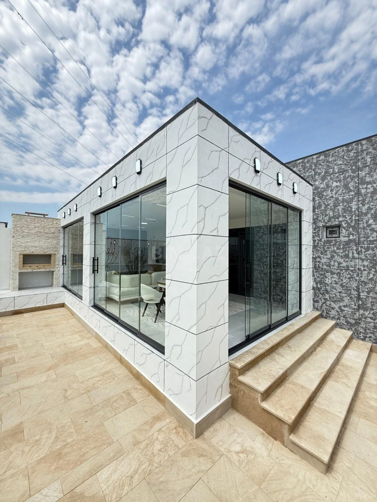 Satılır 4 otaqlı həyət evi 150 m²