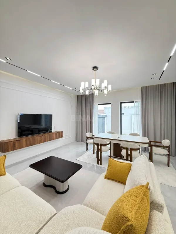 Satılır 4 otaqlı həyət evi 150 m²