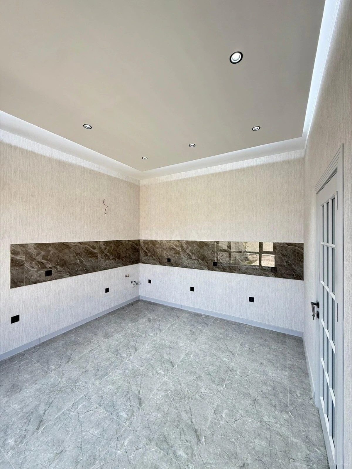 Satılır 4 otaqlı həyət evi 160 m²