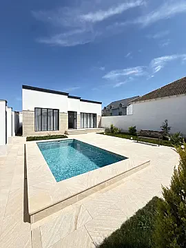 Satılır 4 otaqlı həyət evi 160 m²