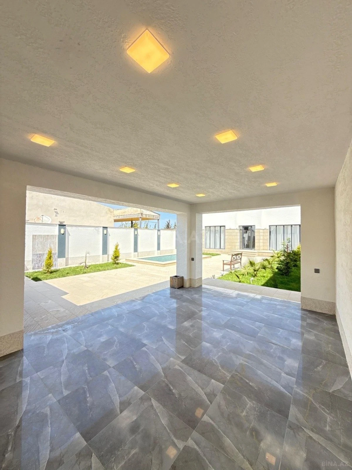 Satılır 4 otaqlı həyət evi 160 m²