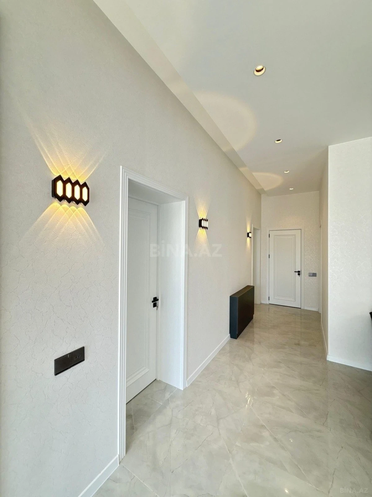 Satılır 4 otaqlı həyət evi 160 m²