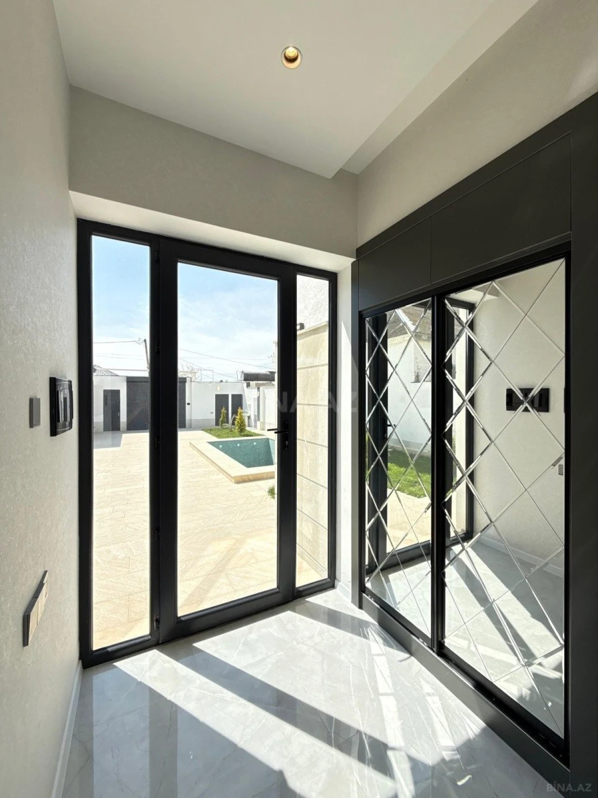 Satılır 4 otaqlı həyət evi 160 m²