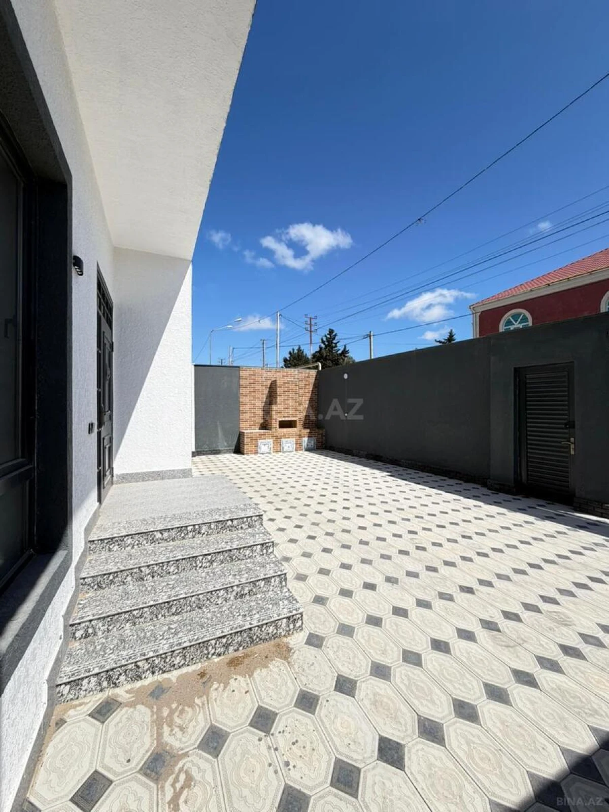 Satılır 5 otaqlı həyət evi 205 m²