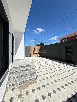 Satılır 5 otaqlı həyət evi 205 m²