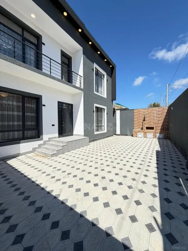 Satılır 5 otaqlı həyət evi 205 m²