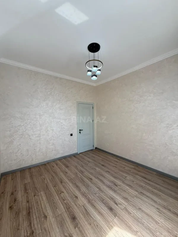 Satılır 5 otaqlı həyət evi 205 m²