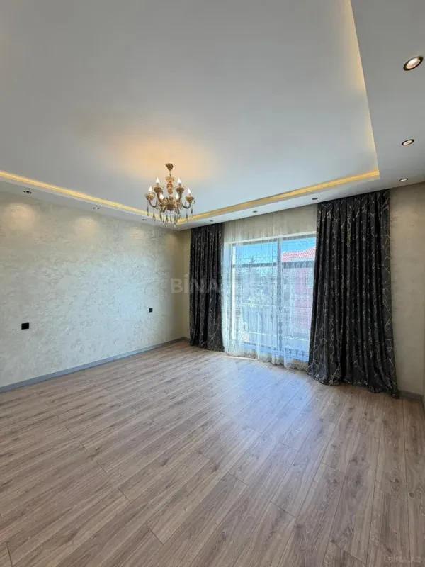 Satılır 5 otaqlı həyət evi 205 m²