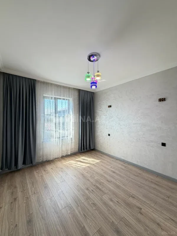 Satılır 5 otaqlı həyət evi 205 m²