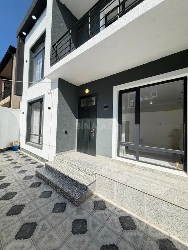 Satılır 4 otaqlı həyət evi 165 m²
