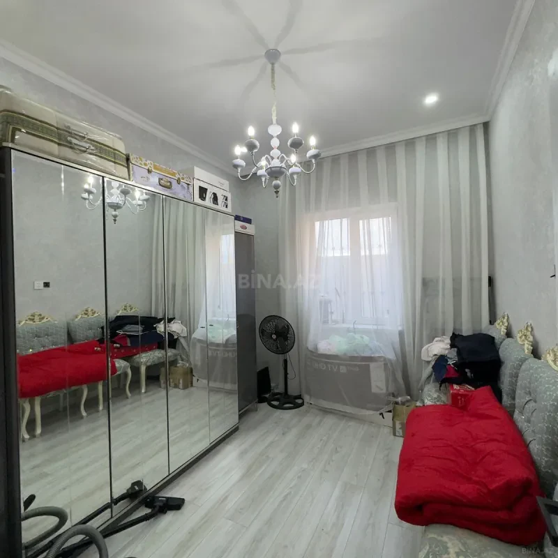 Satılır 4 otaqlı həyət evi 140 m²