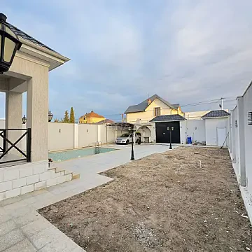 Satılır 4 otaqlı həyət evi 140 m²