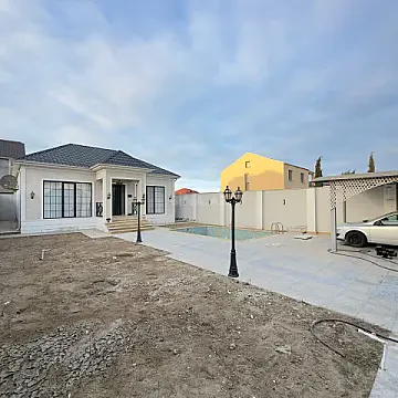 Satılır 4 otaqlı həyət evi 140 m²