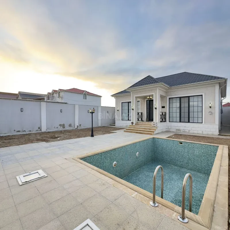 Satılır 4 otaqlı həyət evi 140 m²