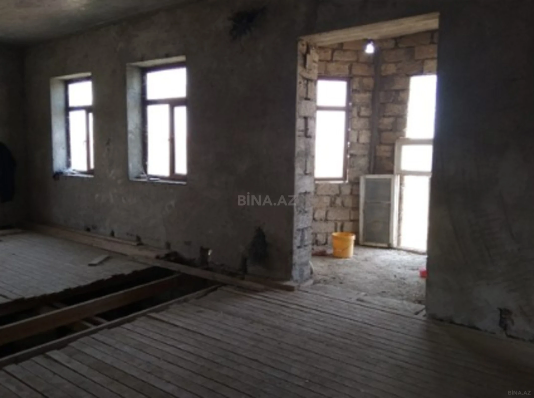 Satılır 7 otaqlı həyət evi 320 m²