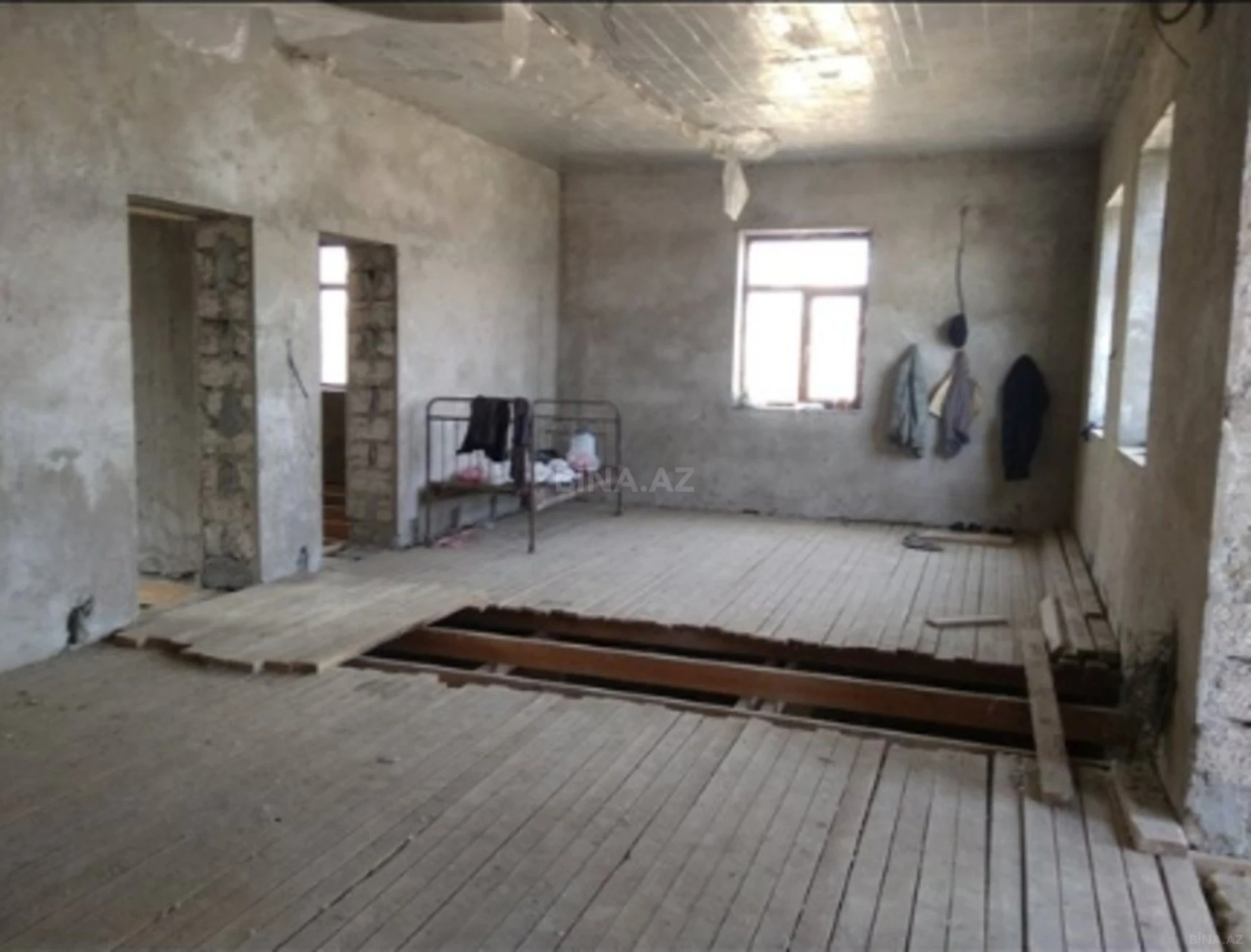 Satılır 7 otaqlı həyət evi 320 m²