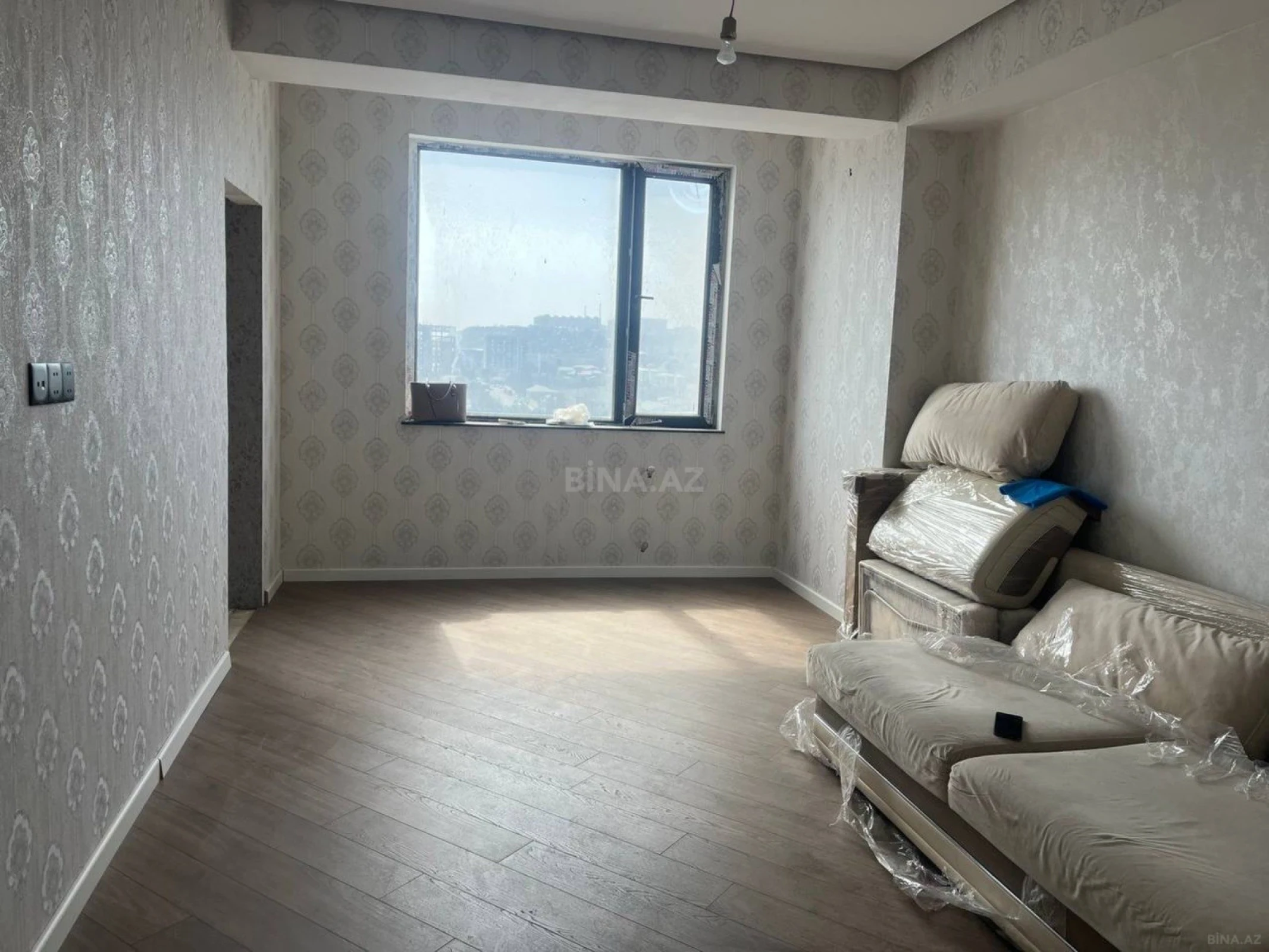 Satılır 3 otaqlı mənzil 90 m²