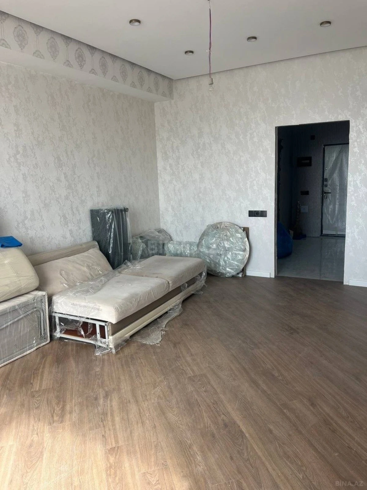 Satılır 3 otaqlı mənzil 90 m²