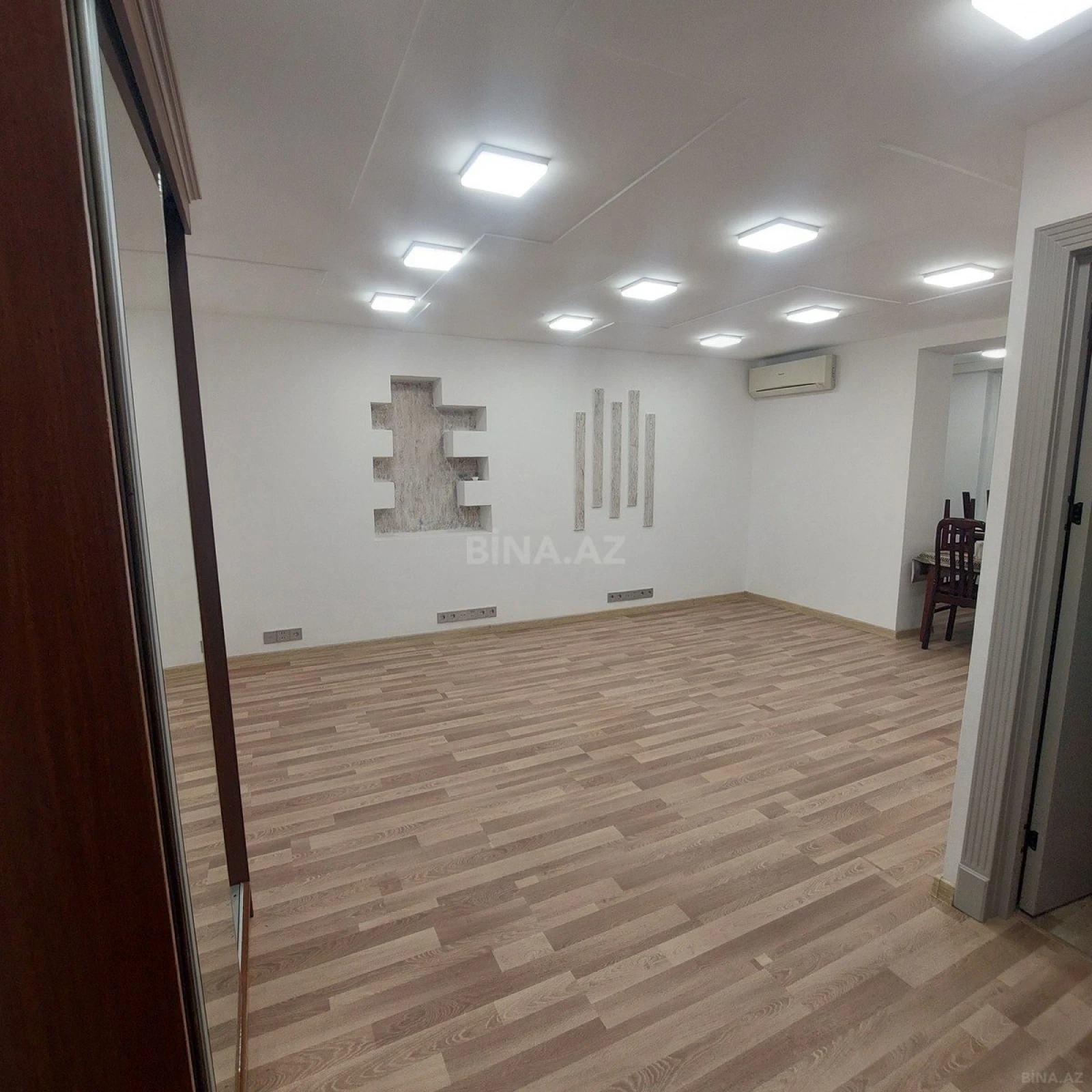 Kirayə verilir 2 otaqlı ofis 51 m²