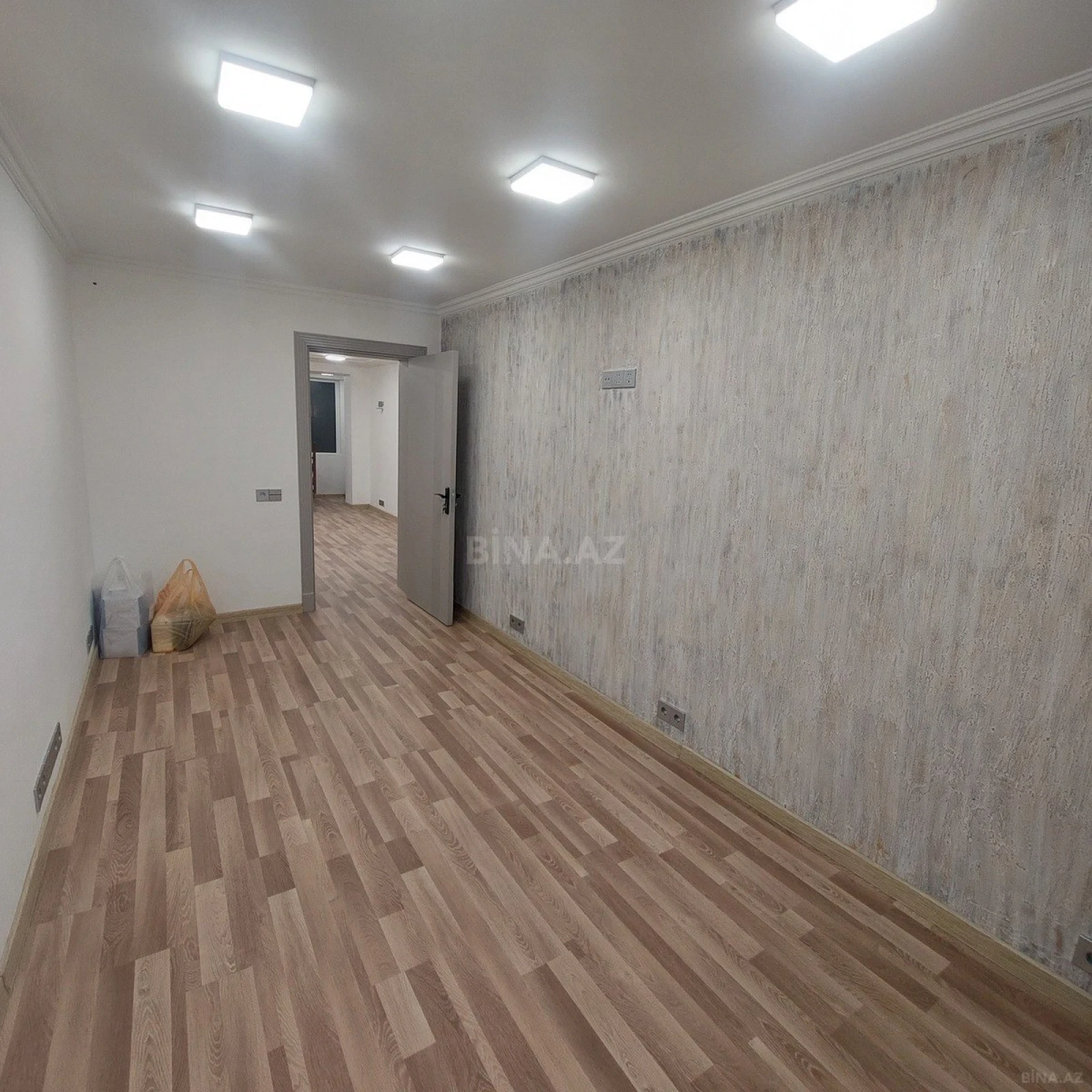 Kirayə verilir 2 otaqlı ofis 51 m²