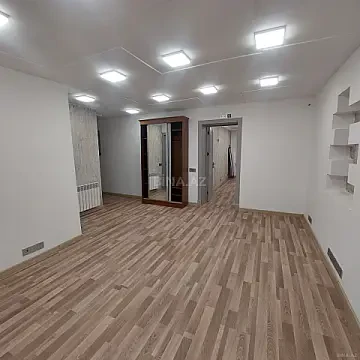 Kirayə verilir 2 otaqlı ofis 51 m²