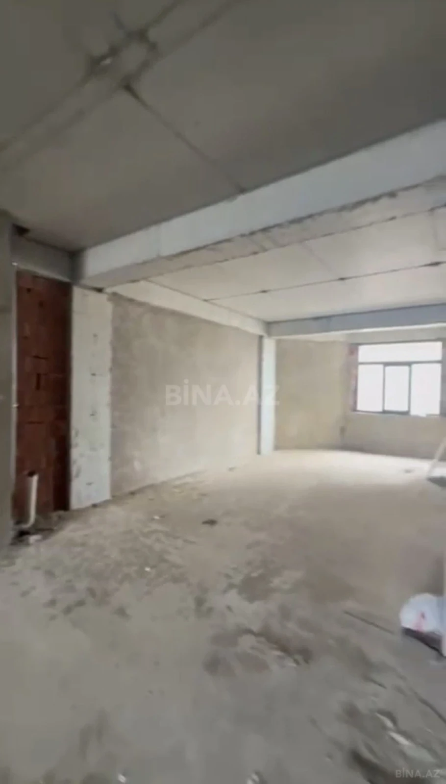Satılır 3 otaqlı mənzil 141 m²