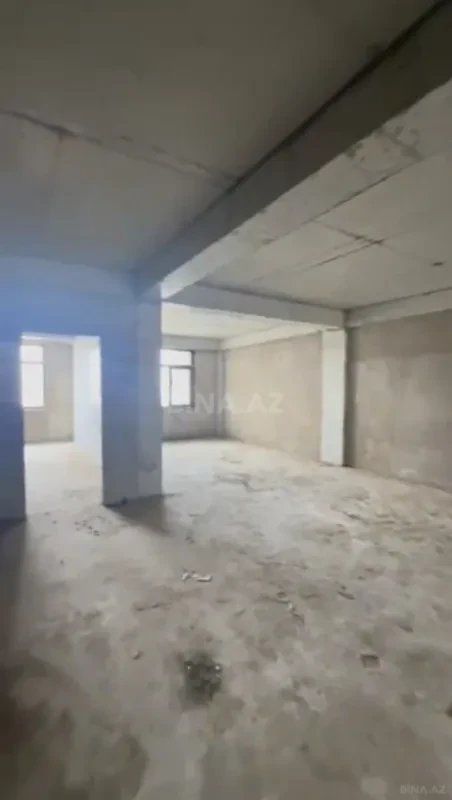 Satılır 3 otaqlı mənzil 141 m²