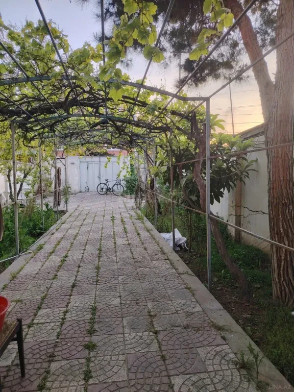 Satılır 4 otaqlı həyət evi 150 m²
