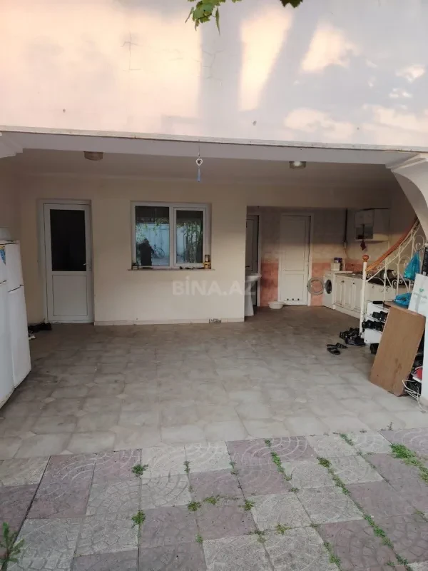 Satılır 4 otaqlı həyət evi 150 m²