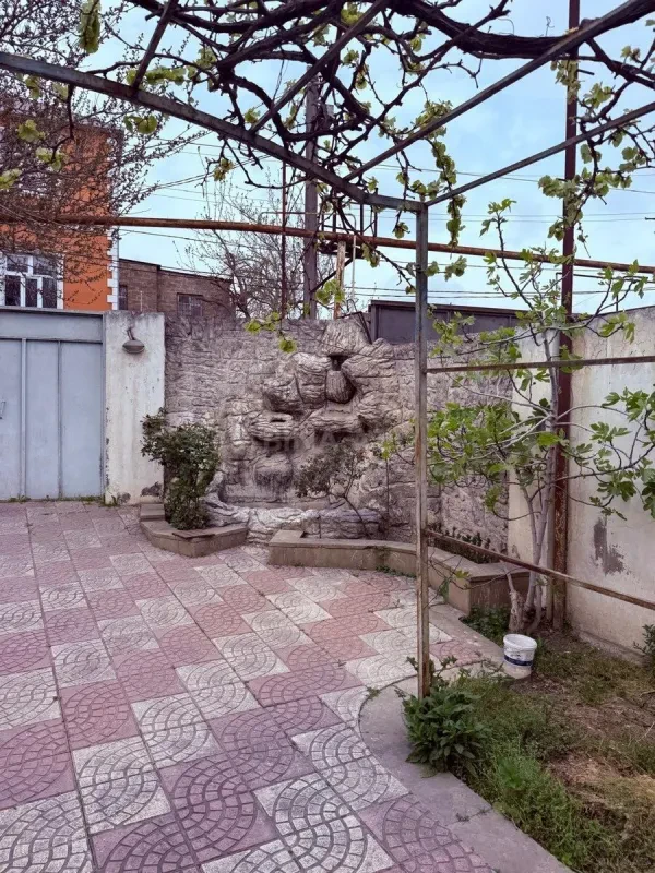 Satılır 4 otaqlı həyət evi 150 m²
