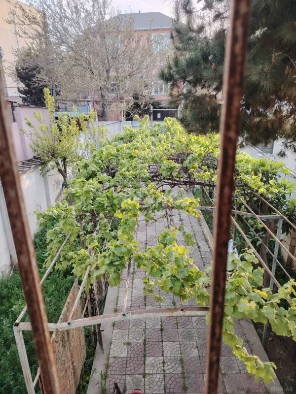 Satılır 4 otaqlı həyət evi 150 m²