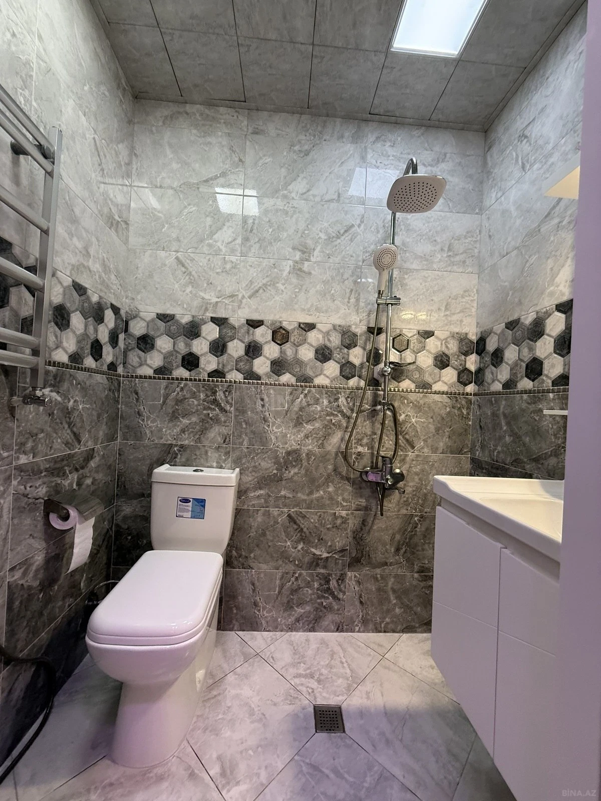 Satılır 2 otaqlı mənzil 52 m²
