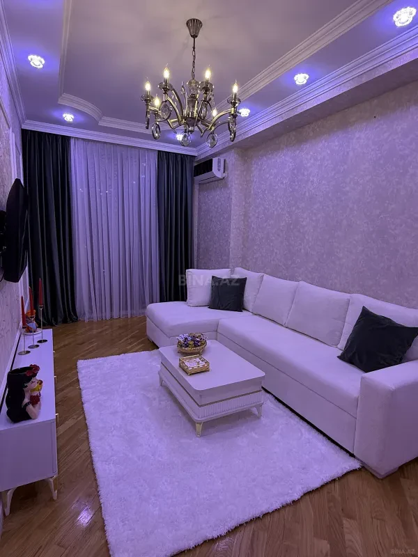 Satılır 2 otaqlı mənzil 52 m²