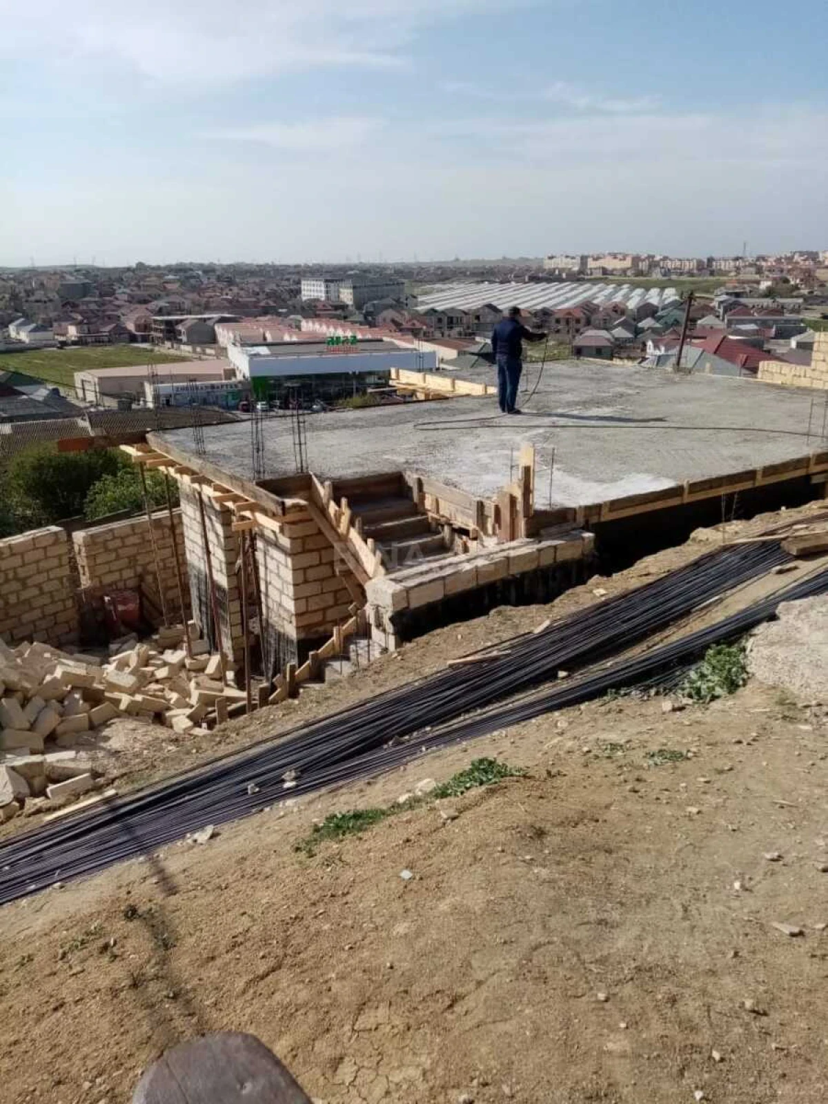 Satılır 4 otaqlı həyət evi 125 m²