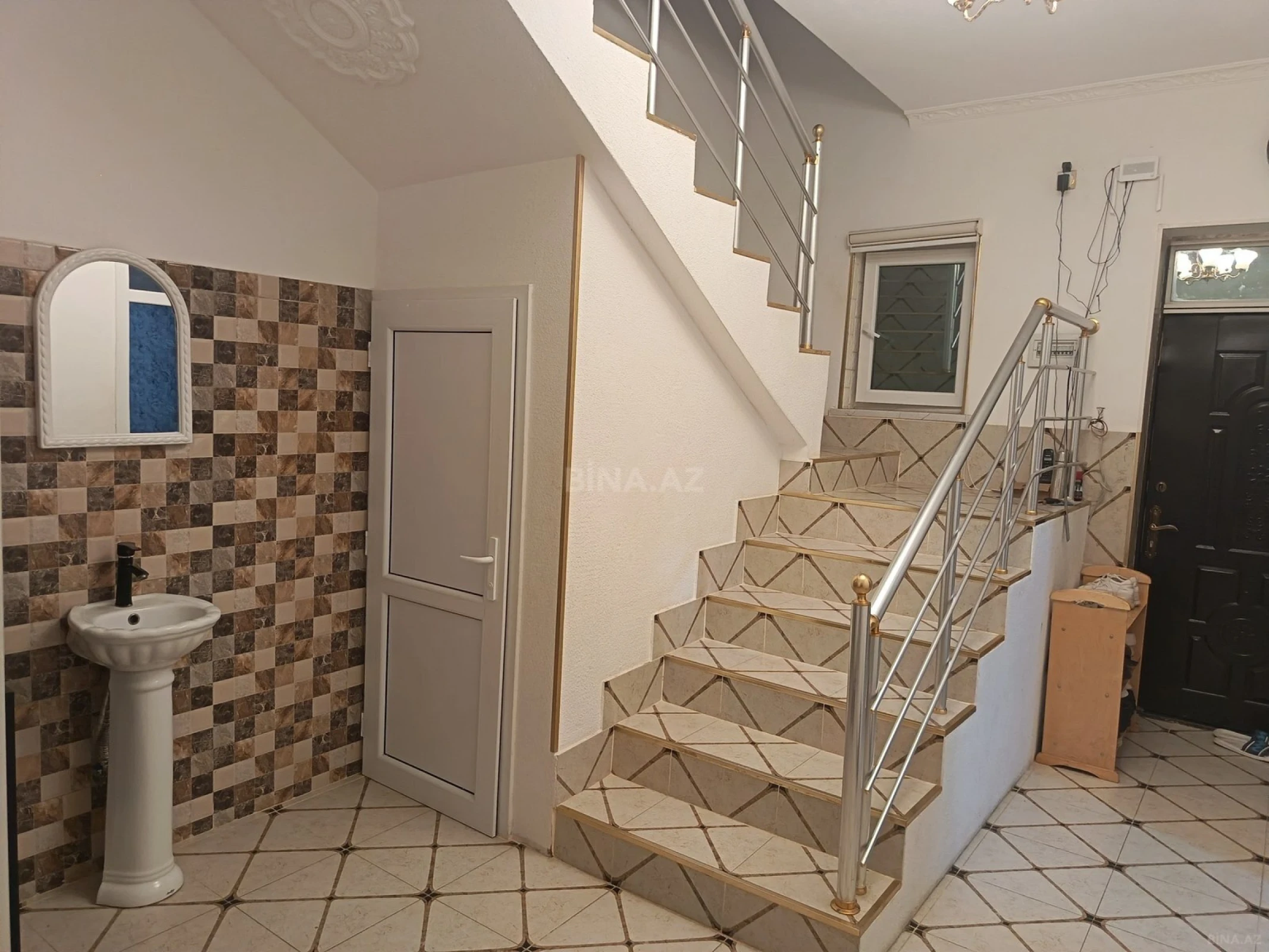 Satılır 4 otaqlı həyət evi 125 m²